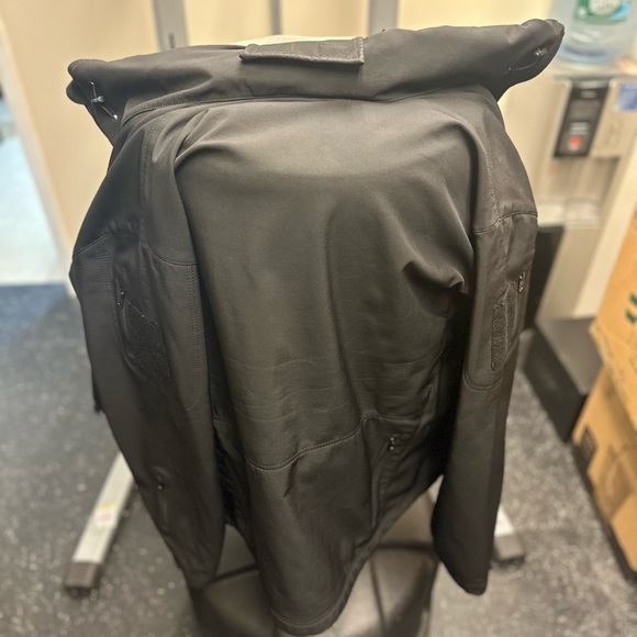 Tactical jacket - Picture 1 of 13